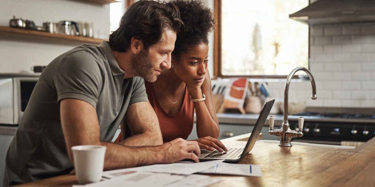 California homebuyer reviewing waiting to buy costs and mortgage options
